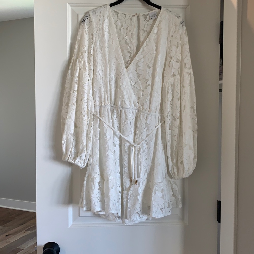 White lace dress with keyhole back